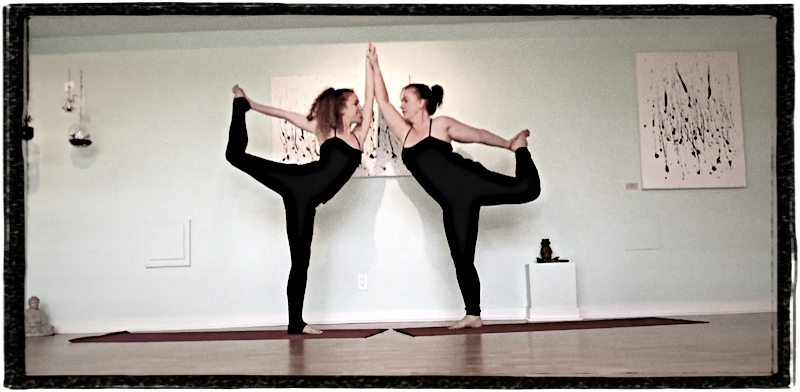 Charming Yoga Video Featuring a Mother and Daughter